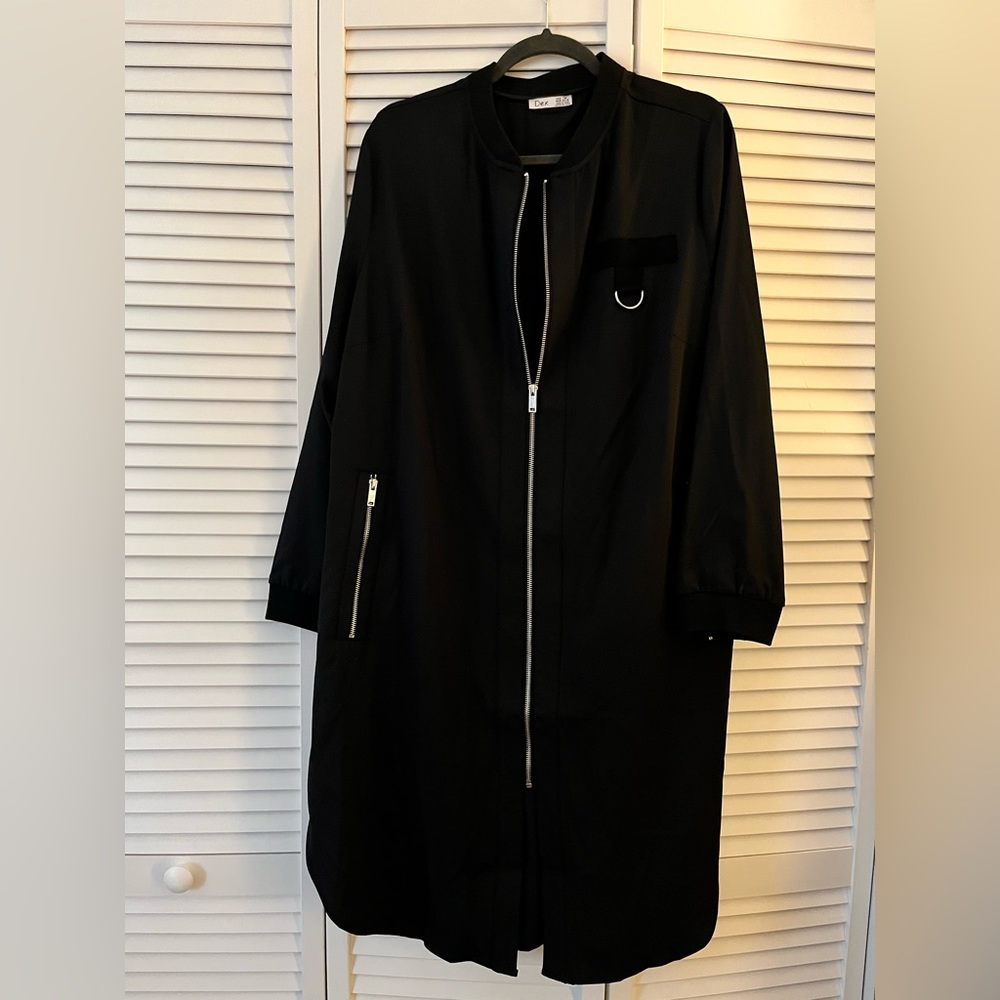 Black long zip up jacket 1X